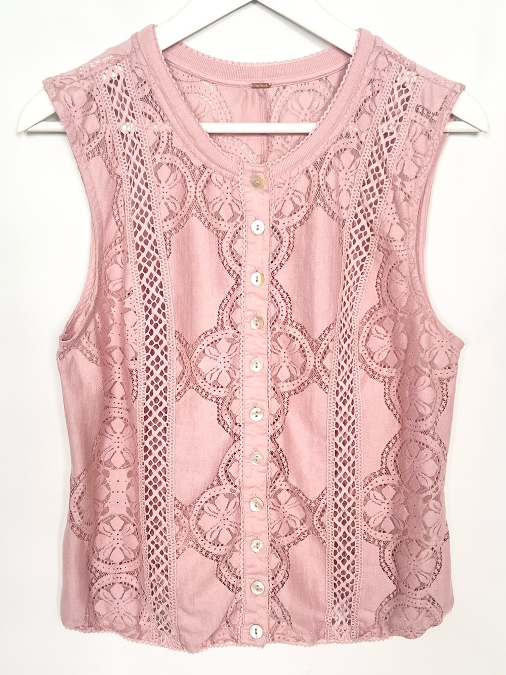 Free People Jae Knit Top Pale Mauve Cutwork Lace Button Front Sleeveless M